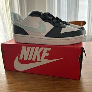 Nike Kids' Black and White Sneakers